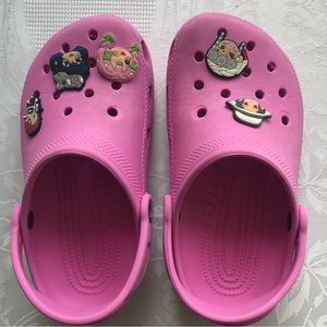 Crocs Pink Charms Rubber Sandals Girls Juniors Size J-1 Slip-On Shoes Flip-Flop